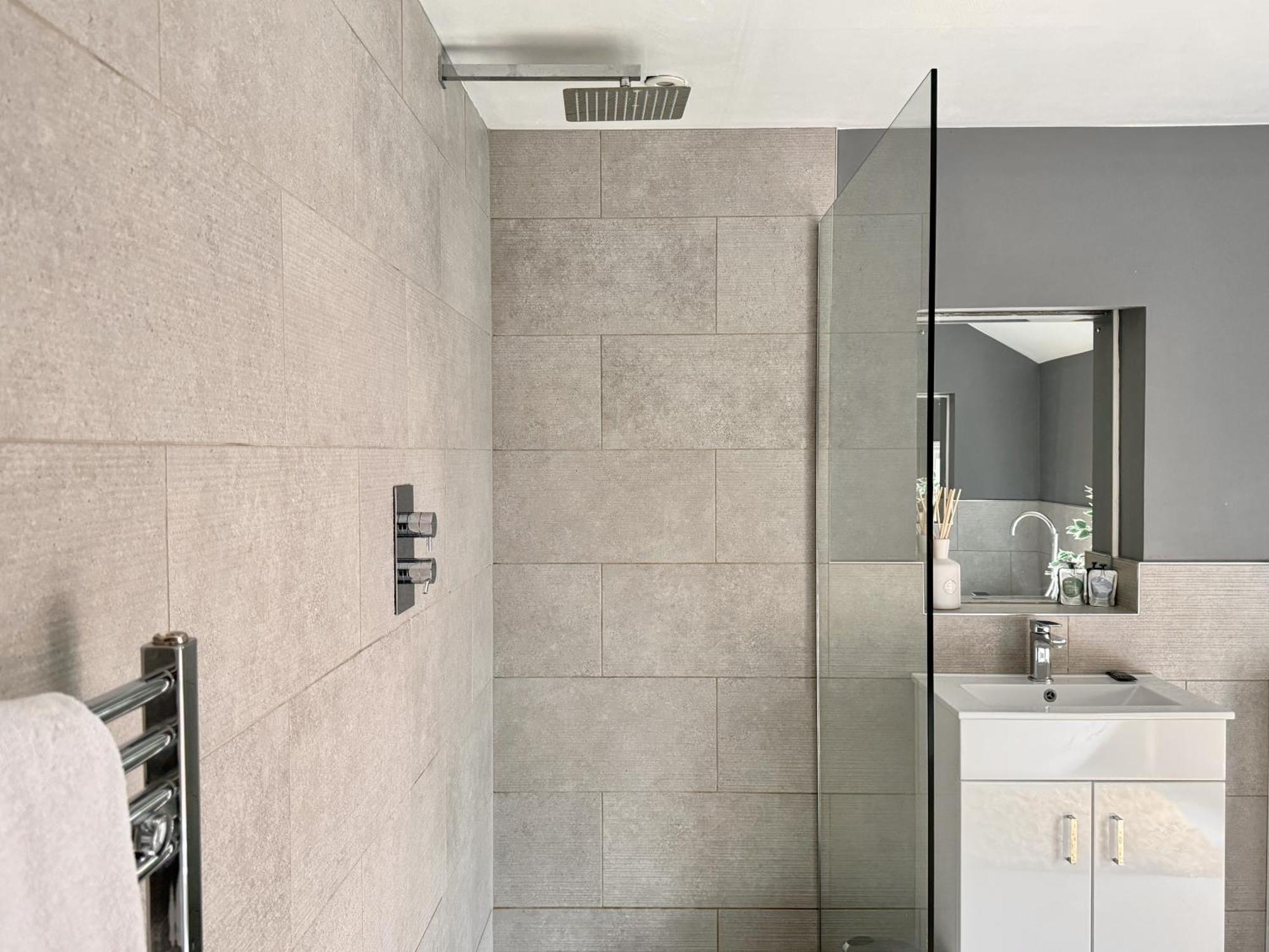 Apartment Victoria With Free Parking Scarborough